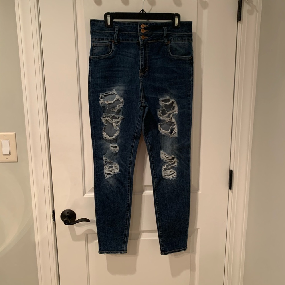 Ripped High-waisted Skinny Jeans